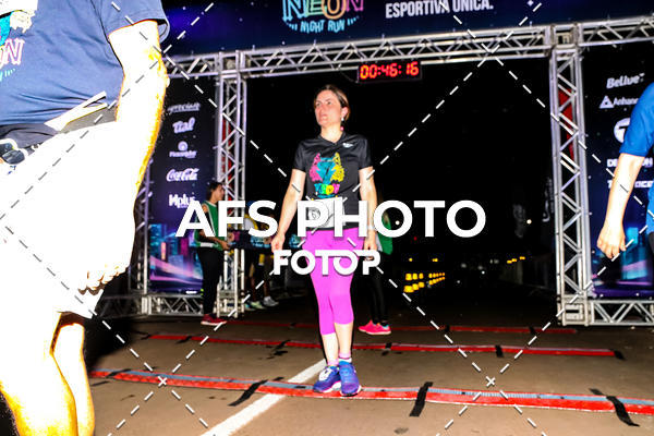 Buy your photos of the eventNeon Night Run 2019 - Brasilia on Fotop