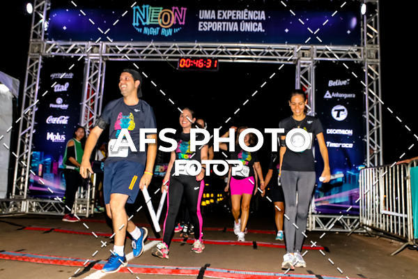 Buy your photos of the eventNeon Night Run 2019 - Brasilia on Fotop
