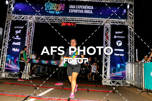 Buy your photos of the eventNeon Night Run 2019 - Brasilia on Fotop