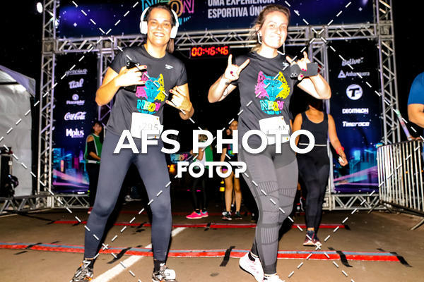 Buy your photos of the eventNeon Night Run 2019 - Brasilia on Fotop