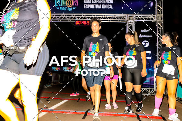 Buy your photos of the eventNeon Night Run 2019 - Brasilia on Fotop