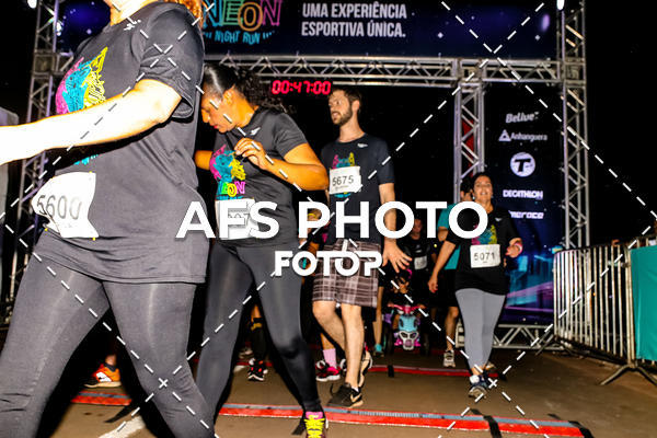 Buy your photos of the eventNeon Night Run 2019 - Brasilia on Fotop