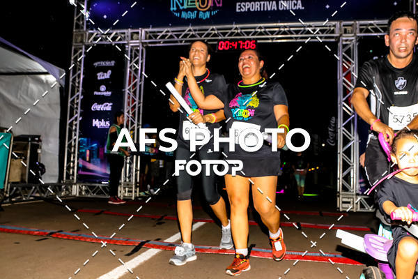Buy your photos of the eventNeon Night Run 2019 - Brasilia on Fotop