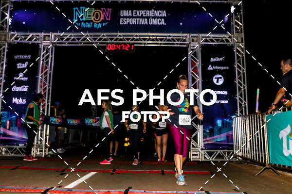 Buy your photos of the eventNeon Night Run 2019 - Brasilia on Fotop