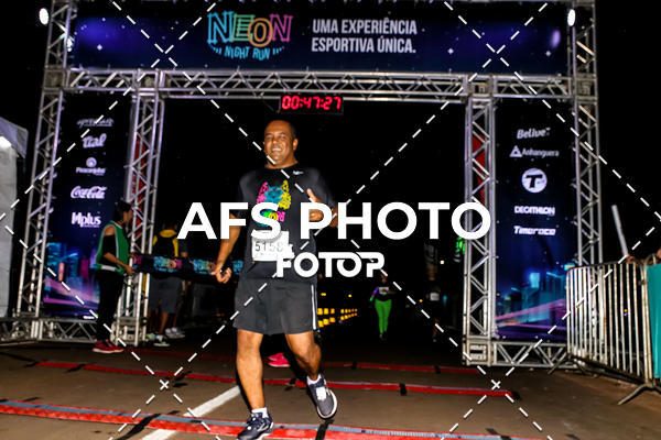 Buy your photos of the eventNeon Night Run 2019 - Brasilia on Fotop