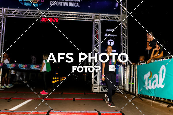 Buy your photos of the eventNeon Night Run 2019 - Brasilia on Fotop