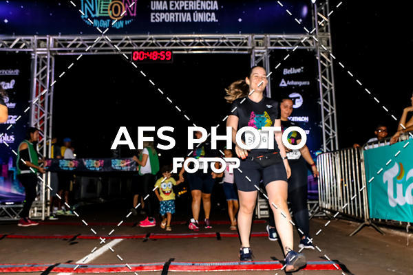 Buy your photos of the eventNeon Night Run 2019 - Brasilia on Fotop