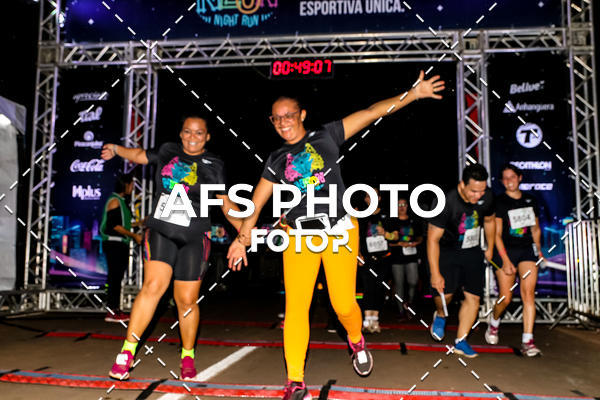 Buy your photos of the eventNeon Night Run 2019 - Brasilia on Fotop