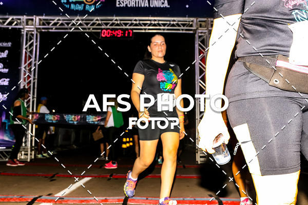 Buy your photos of the eventNeon Night Run 2019 - Brasilia on Fotop
