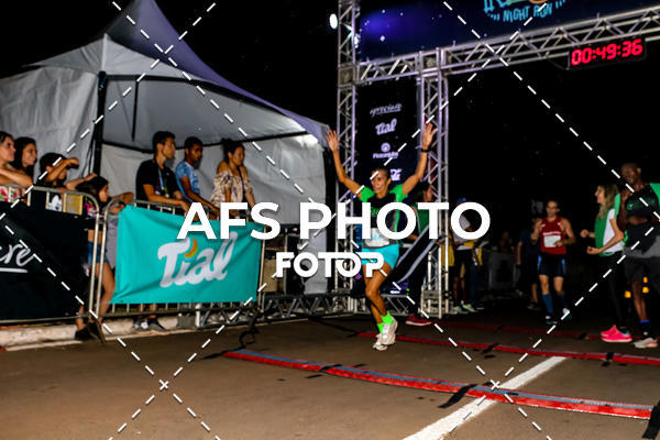 Buy your photos of the eventNeon Night Run 2019 - Brasilia on Fotop