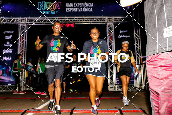Buy your photos of the eventNeon Night Run 2019 - Brasilia on Fotop
