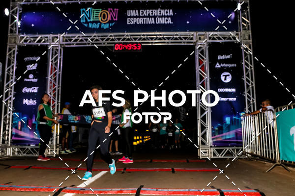 Buy your photos of the eventNeon Night Run 2019 - Brasilia on Fotop
