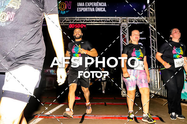 Buy your photos of the eventNeon Night Run 2019 - Brasilia on Fotop