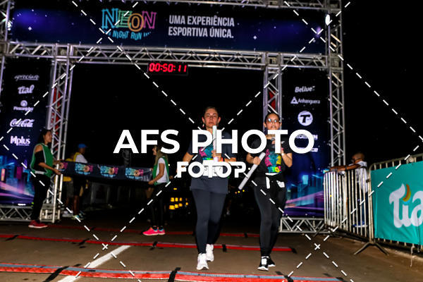 Buy your photos of the eventNeon Night Run 2019 - Brasilia on Fotop
