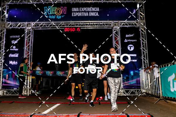 Buy your photos of the eventNeon Night Run 2019 - Brasilia on Fotop