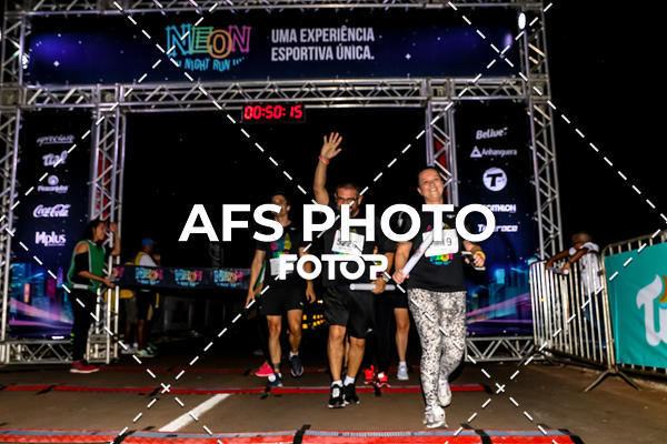 Buy your photos of the eventNeon Night Run 2019 - Brasilia on Fotop