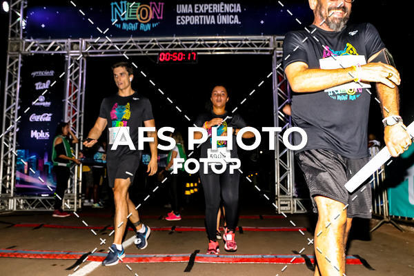 Buy your photos of the eventNeon Night Run 2019 - Brasilia on Fotop
