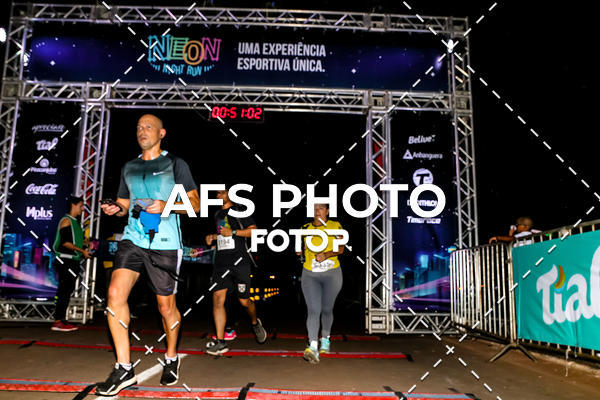 Buy your photos of the eventNeon Night Run 2019 - Brasilia on Fotop