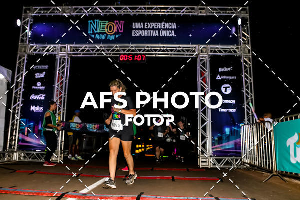 Buy your photos of the eventNeon Night Run 2019 - Brasilia on Fotop