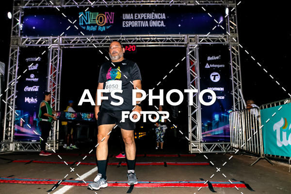 Buy your photos of the eventNeon Night Run 2019 - Brasilia on Fotop