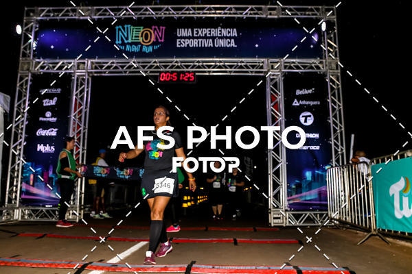 Buy your photos of the eventNeon Night Run 2019 - Brasilia on Fotop