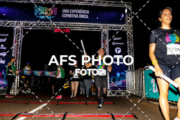 Buy your photos of the eventNeon Night Run 2019 - Brasilia on Fotop