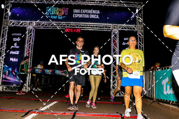 Buy your photos of the eventNeon Night Run 2019 - Brasilia on Fotop