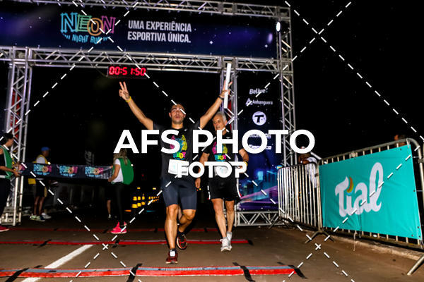 Buy your photos of the eventNeon Night Run 2019 - Brasilia on Fotop