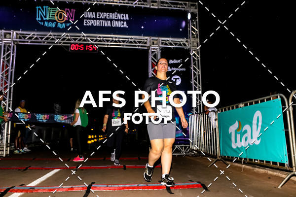 Buy your photos of the eventNeon Night Run 2019 - Brasilia on Fotop