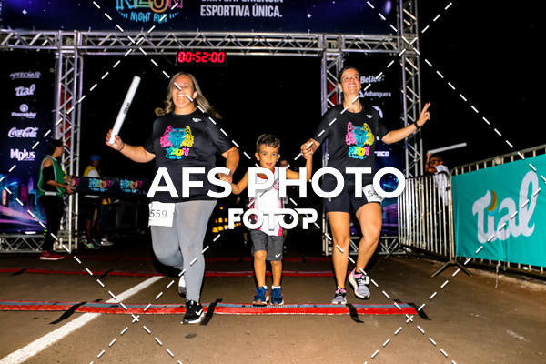 Buy your photos of the eventNeon Night Run 2019 - Brasilia on Fotop