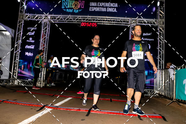 Buy your photos of the eventNeon Night Run 2019 - Brasilia on Fotop