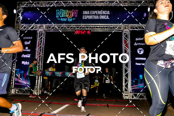 Buy your photos of the eventNeon Night Run 2019 - Brasilia on Fotop