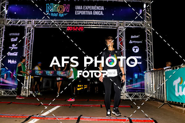 Buy your photos of the eventNeon Night Run 2019 - Brasilia on Fotop