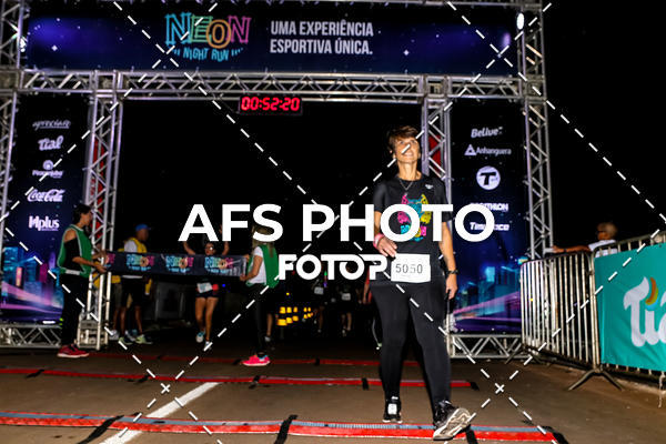 Buy your photos of the eventNeon Night Run 2019 - Brasilia on Fotop
