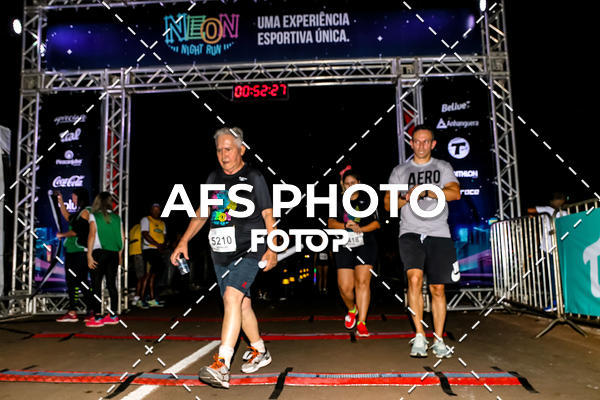 Buy your photos of the eventNeon Night Run 2019 - Brasilia on Fotop