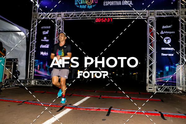 Buy your photos of the eventNeon Night Run 2019 - Brasilia on Fotop