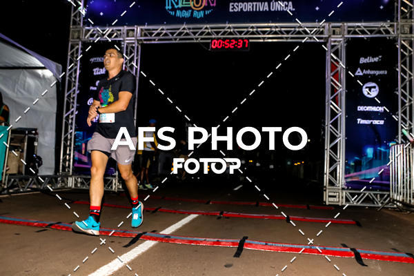 Buy your photos of the eventNeon Night Run 2019 - Brasilia on Fotop