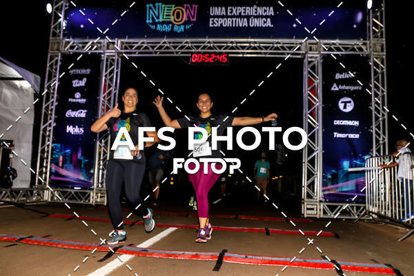 Buy your photos of the eventNeon Night Run 2019 - Brasilia on Fotop