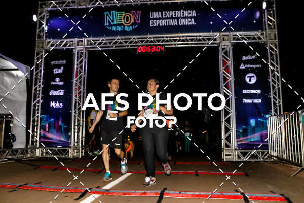 Buy your photos of the eventNeon Night Run 2019 - Brasilia on Fotop
