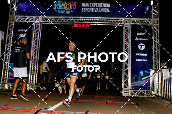 Buy your photos of the eventNeon Night Run 2019 - Brasilia on Fotop