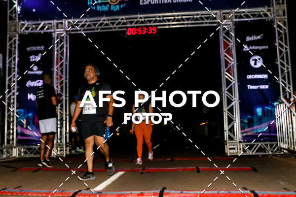 Buy your photos of the eventNeon Night Run 2019 - Brasilia on Fotop