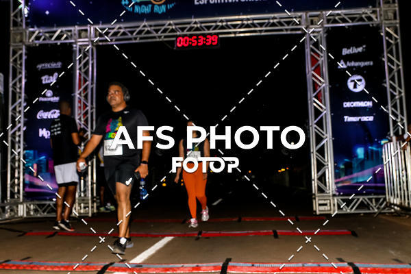 Buy your photos of the eventNeon Night Run 2019 - Brasilia on Fotop