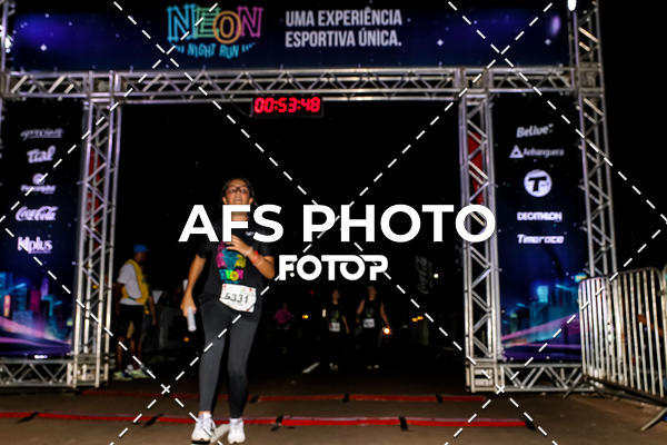 Buy your photos of the eventNeon Night Run 2019 - Brasilia on Fotop