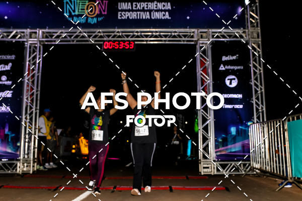 Buy your photos of the eventNeon Night Run 2019 - Brasilia on Fotop