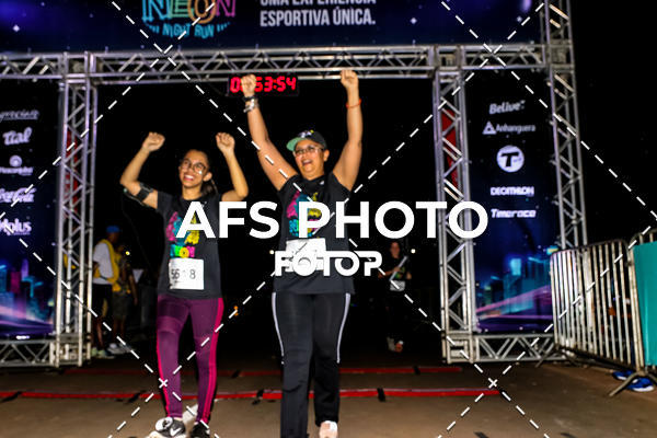 Buy your photos of the eventNeon Night Run 2019 - Brasilia on Fotop