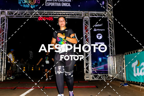 Buy your photos of the eventNeon Night Run 2019 - Brasilia on Fotop