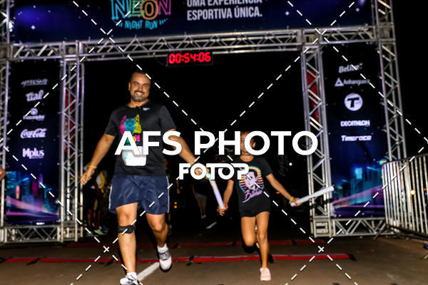 Buy your photos of the eventNeon Night Run 2019 - Brasilia on Fotop