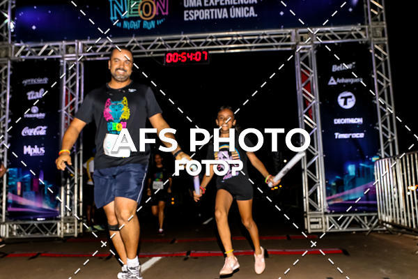 Buy your photos of the eventNeon Night Run 2019 - Brasilia on Fotop