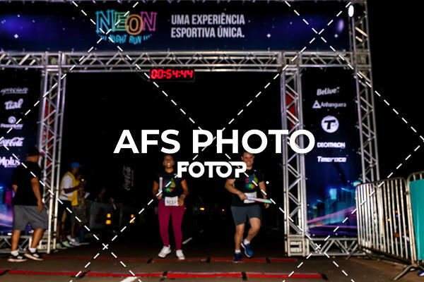 Buy your photos of the eventNeon Night Run 2019 - Brasilia on Fotop
