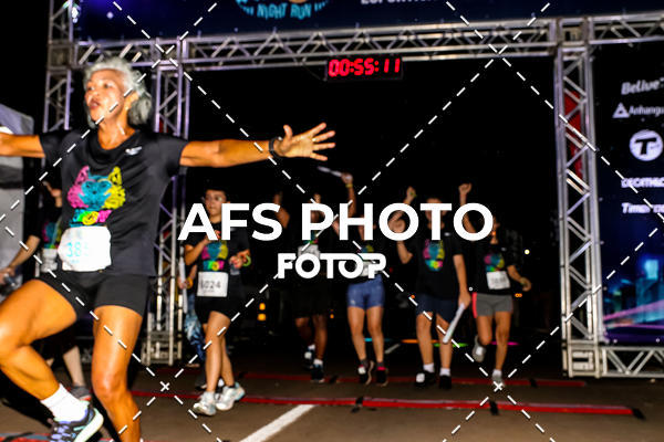 Buy your photos of the eventNeon Night Run 2019 - Brasilia on Fotop